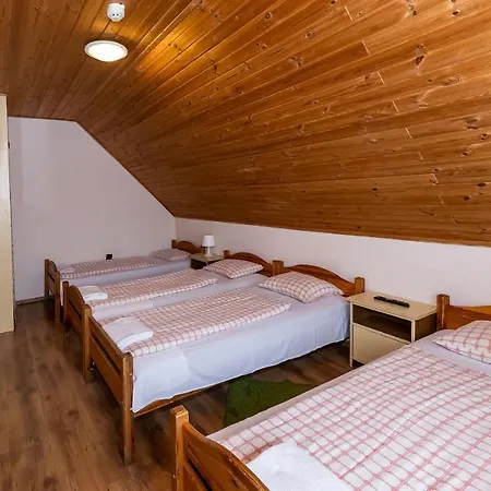 Csillagtúra Panzió Bed and breakfast 3*