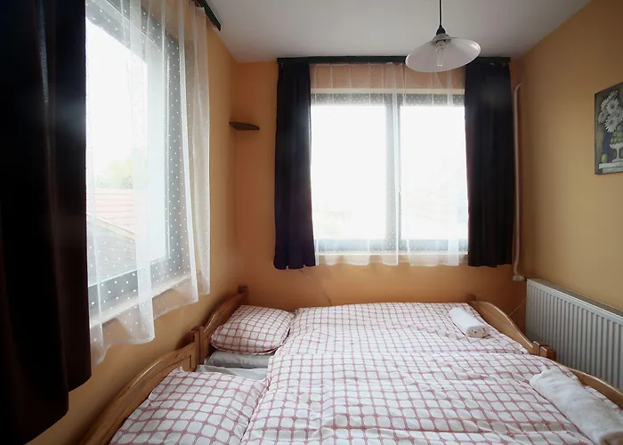 Nocleg ze śniadaniem Csillagtura Panzio Eger